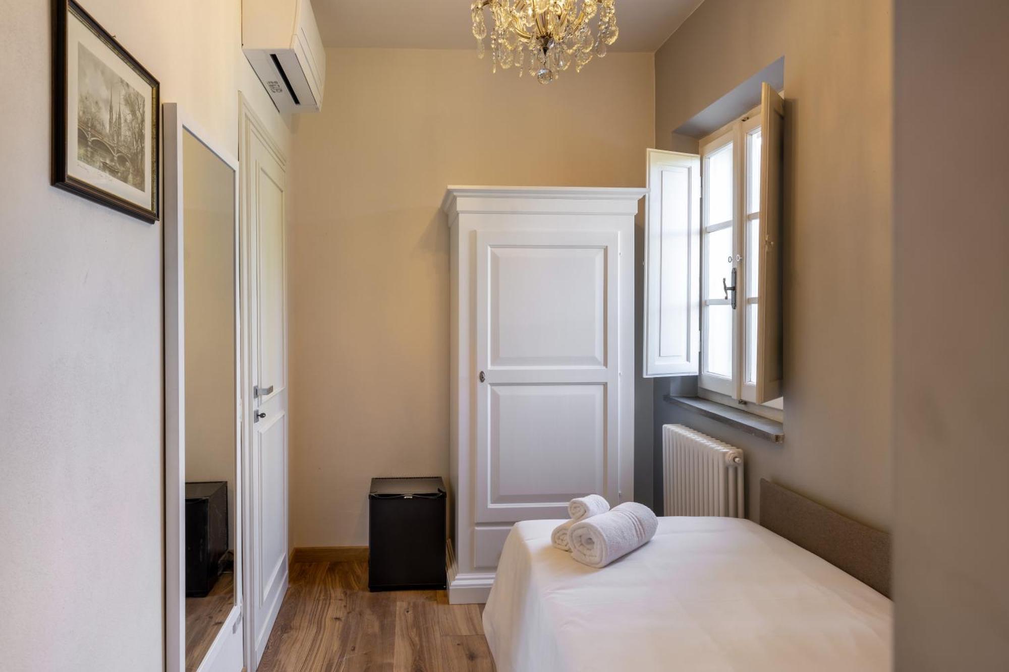 Ninfeo Dell' Arancera Bed & Breakfast Calci Luaran gambar